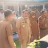 Sidak Pagi Ir. Hugua: Tegaskan Disiplin ASN dan Dorong Pertanian Jadi Primadona Ekonomi Sultra 2 FB IMG 1753765100979