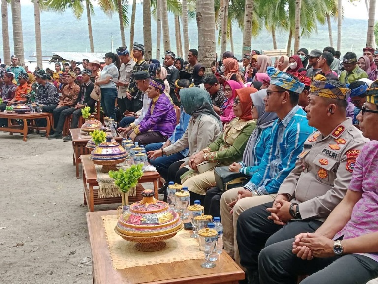 Wagub Sultra Hadiri Pembukaan Sail to Indonesia 2025 di Buton Selatan 2 FB IMG 1756044328138