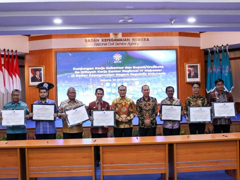 Andi Sumangerukka: SDM Unggul Kunci Kemajuan Pembangunan Daerah 5 FB IMG 1761609330220