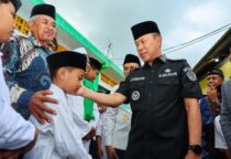 Ket gambar: Andi Sumangerukka, Kunjungi Ponpes Al-Ikhlas Lambuya( foto istimewa)