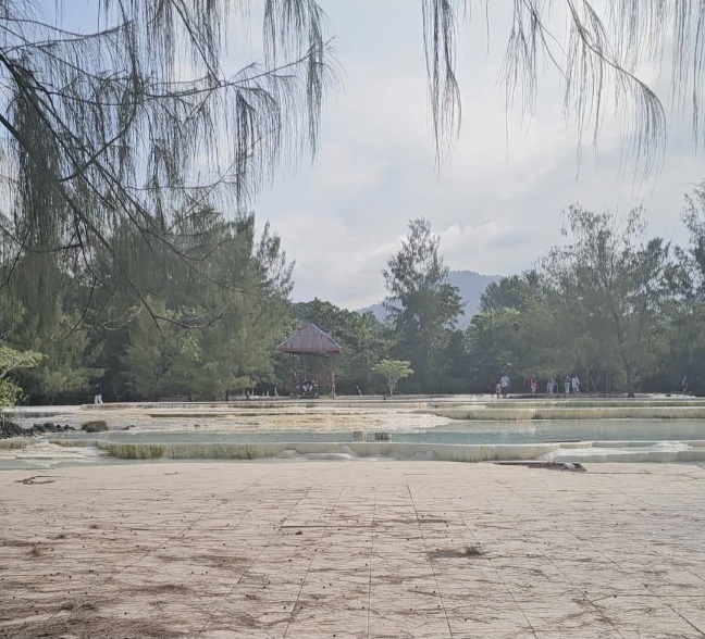 Permandian Wisata Air Panas Wawolesea Makin Ramai, Pengunjung Berdatangan dari Berbagai Daerah 9 Screenshot 20260706 173512 Gallery